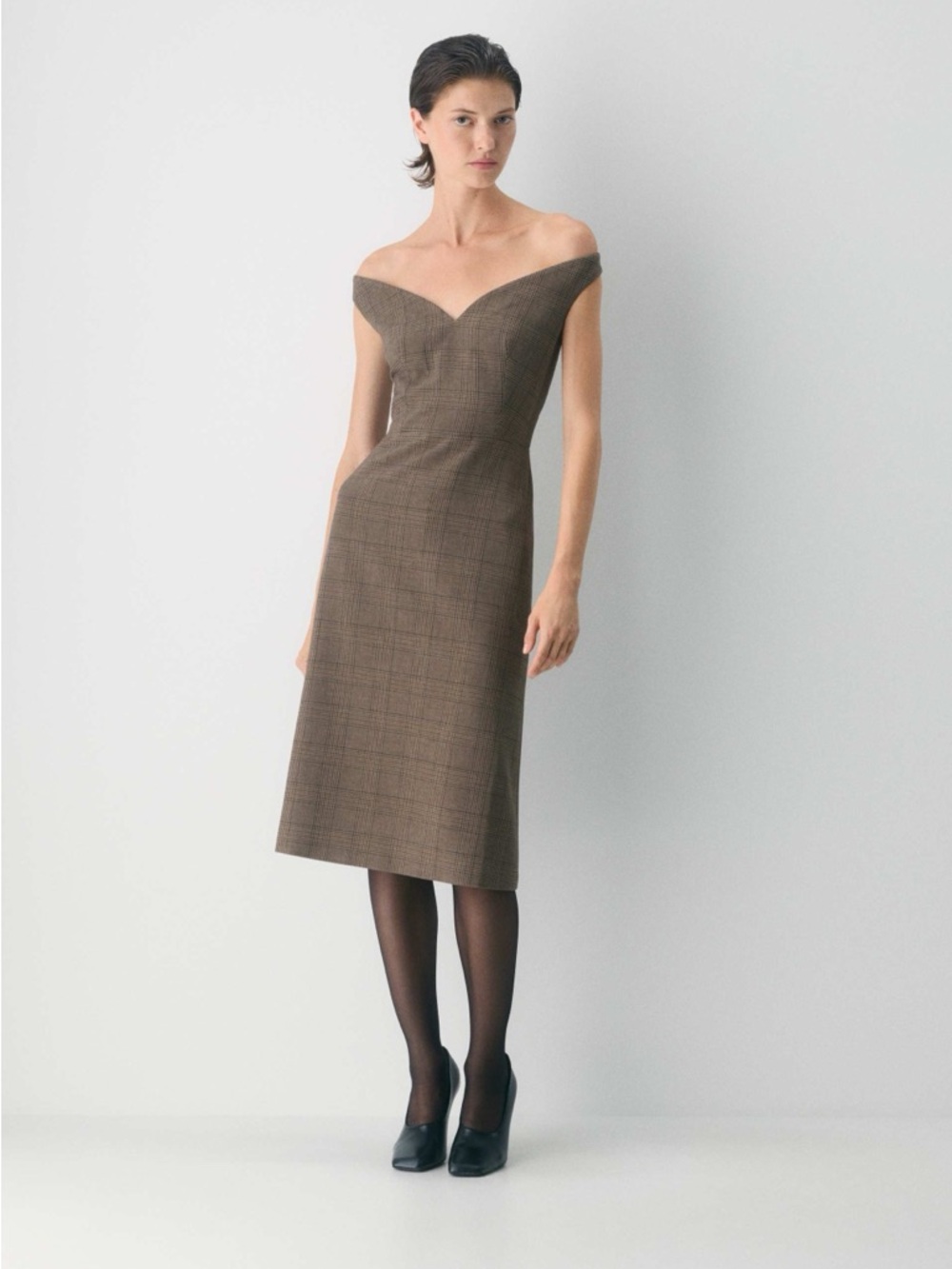 🆕 Aritzia Babaton Andrea Dress